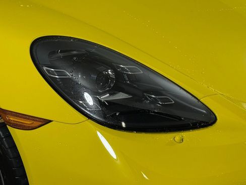 Certified 2022 Porsche 718 Boxster S image 15