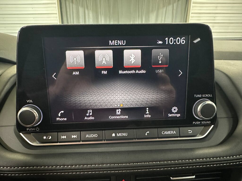 Used 2026 Nissan Rogue SV AWD/4WD image 13