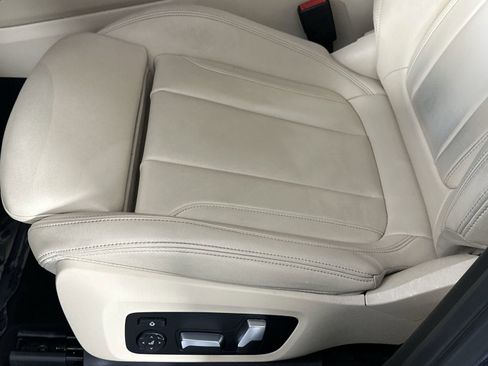 Used 2019 BMW X3 xDrive30i w/ Convenience Package AWD/4WD image 12