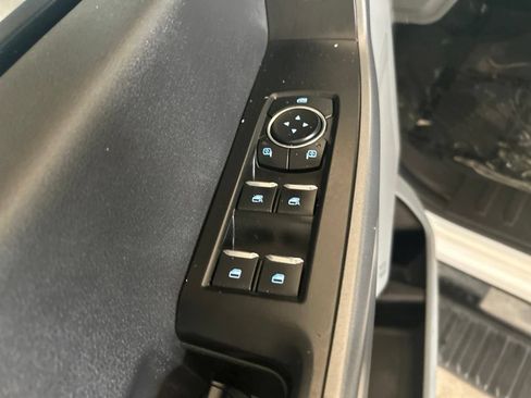 Used 2024 Ford F350 XLT AWD/4WD image 41