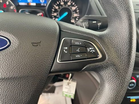 Used 2017 Ford Escape SE AWD/4WD image 38