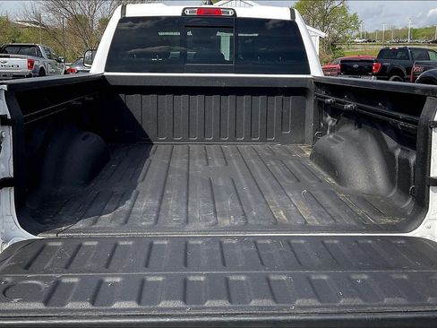 Used 2021 RAM 1500 Big Horn w/ Trailer Tow Group AWD/4WD image 9