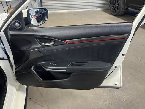 Used 2019 Honda Civic Type R image 12