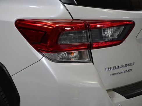 Used 2022 Subaru Crosstrek 2.5i Limited w/ Moonroof Package 2 AWD/4WD image 17