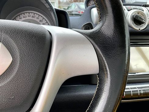 Used 2013 smart fortwo passion image 19