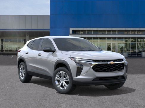 New 2026 Chevrolet Trax LS FWD image 7