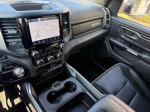 Used 2024 RAM 1500 Laramie RWD image 28