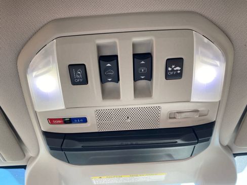 Used 2021 Subaru Ascent Limited w/ Technology Package image 31