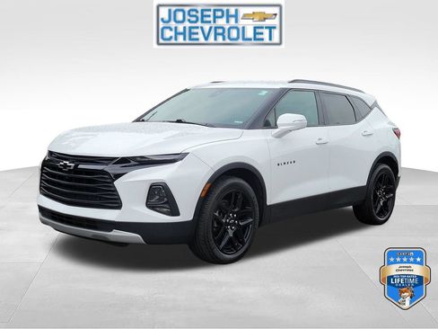 Used 2020 Chevrolet Blazer LT w/ Sound & Technology Package AWD/4WD image 2