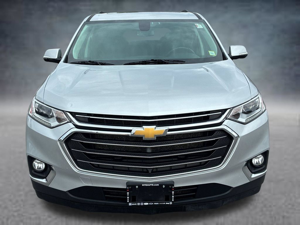 Used 2020 Chevrolet Traverse LT w/ LT Premium Package AWD/4WD image 9