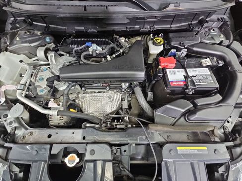 Used 2017 Nissan Rogue SL image 14