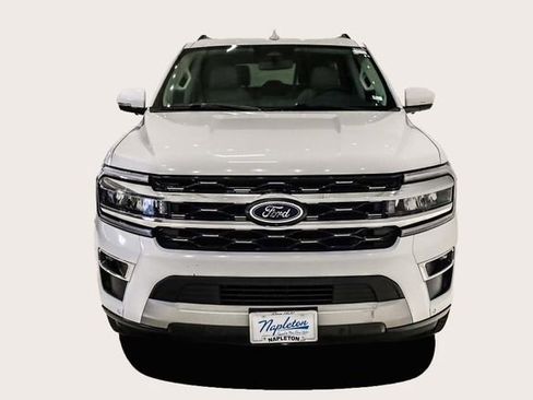 Used 2024 Ford Expedition Max Limited image 3