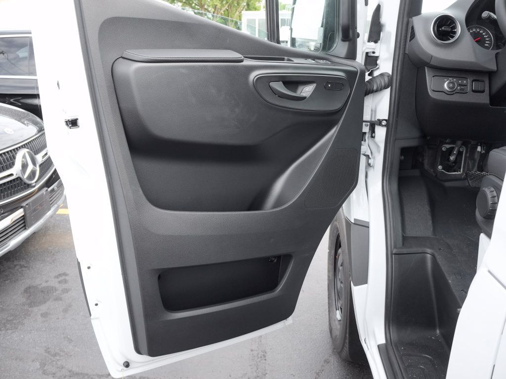 New 2026 Mercedes-Benz Sprinter 2500 image 8