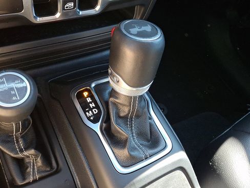 Used 2023 Jeep Wrangler Sahara w/ Cold Weather Group image 14