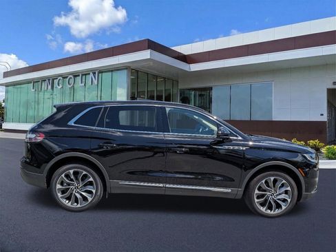 Certified 2023 Lincoln Nautilus Reserve w/ Equipment Group 201A image 4