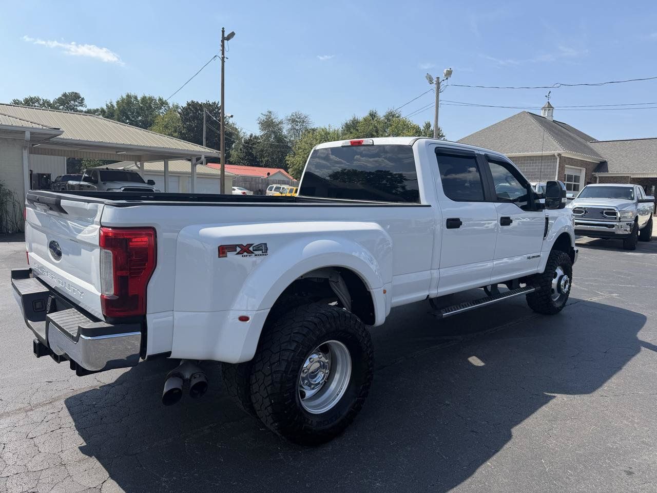 Used 2017 Ford F350 XL w/ STX Appearance Package AWD/4WD image 5
