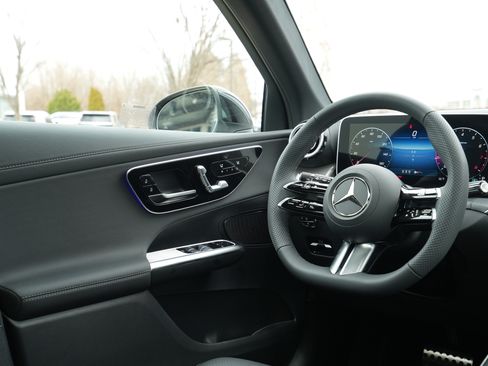 New 2026 Mercedes-Benz GLC 300 4MATIC image 23