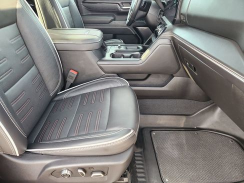 Certified 2024 GMC Sierra 2500 AT4X image 17