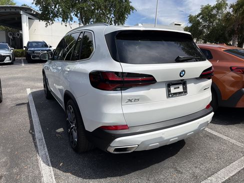Used 2026 BMW X5 xDrive40i w/ Climate Comfort Package AWD/4WD image 3