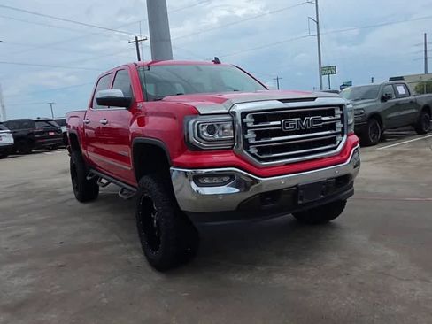 Used 2017 GMC Sierra 1500 SLT w/ SLT Preferred Package AWD/4WD image 2