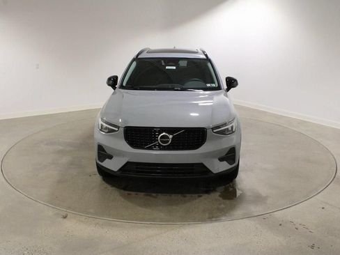 Used 2026 Volvo XC40 B5 Core w/ Climate Package AWD/4WD image 9