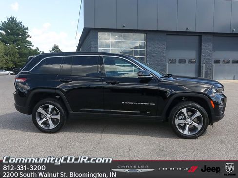 New 2025 Jeep Grand Cherokee Limited image 8