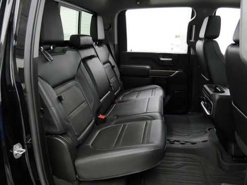 Used 2021 GMC Sierra 2500 Denali w/ Denali Ultimate Package AWD/4WD image 17