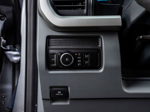 Used 2023 Ford F350 XLT w/ FX4 Off-Road Package image 22