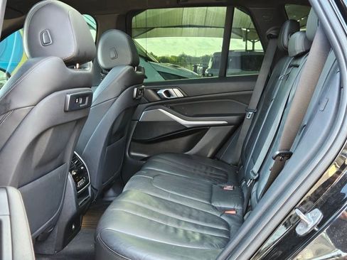 Used 2019 BMW X5 xDrive40i w/ Convenience Package AWD/4WD image 15