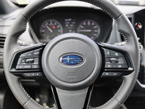 Used 2025 Subaru Forester Premium AWD/4WD image 36