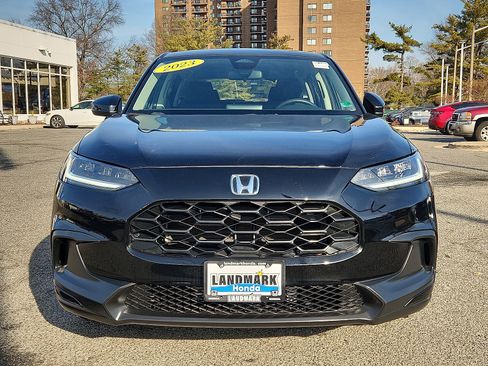 Used 2023 Honda HR-V LX image 2