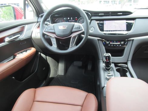 New 2026 Cadillac XT5 Premium Luxury w/ Driver Assist Package FWD image 12