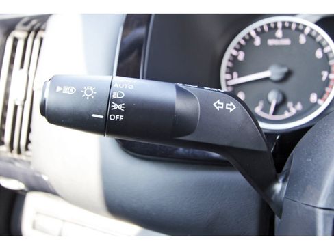 Certified 2025 Nissan Pathfinder SV FWD image 22