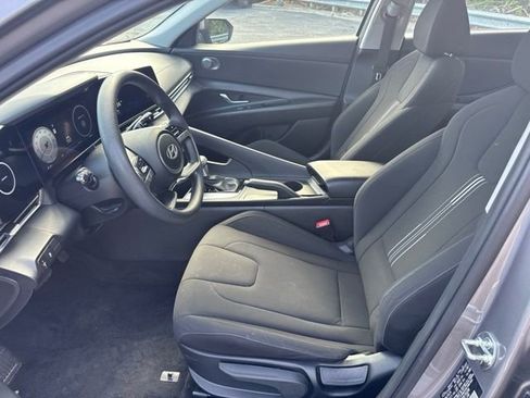 Used 2024 Hyundai Elantra SEL FWD image 8