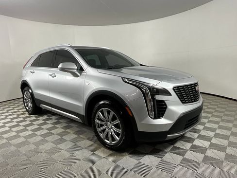 Used 2019 Cadillac XT4 Premium Luxury w/ Cold Weather Package image 6