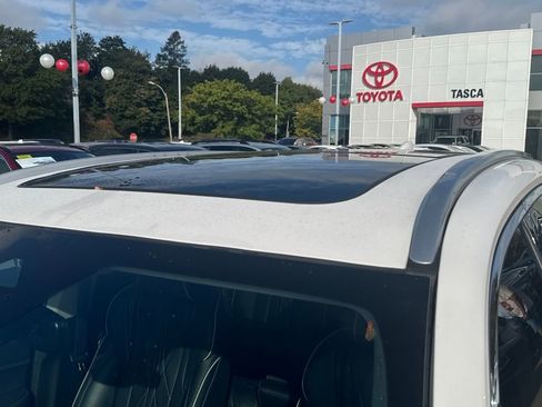 Used 2025 Acura MDX w/ Advance Package image 53