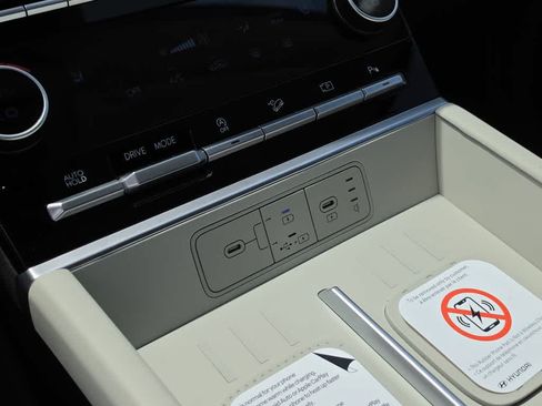 New 2027 Hyundai Santa Fe SEL FWD image 32