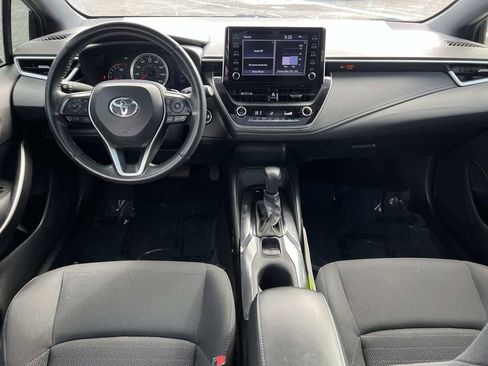 Used 2020 Toyota Corolla SE w/ SE Premium Package FWD image 3