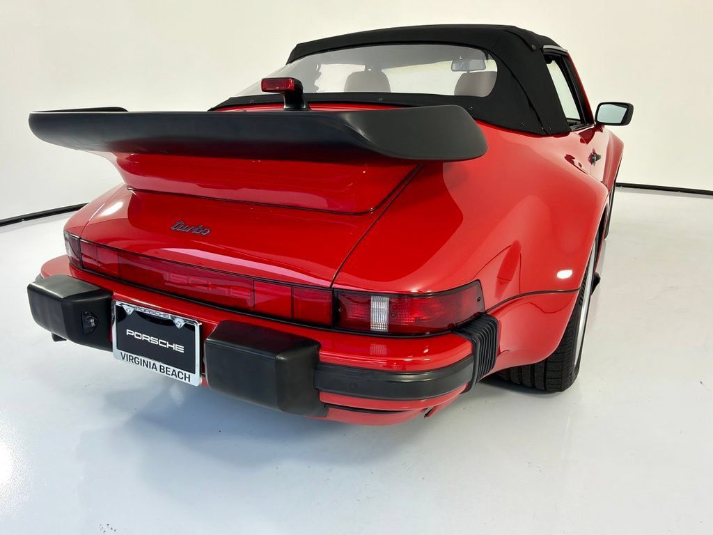 Used 1987 Porsche 911 Carrera RWD image 14