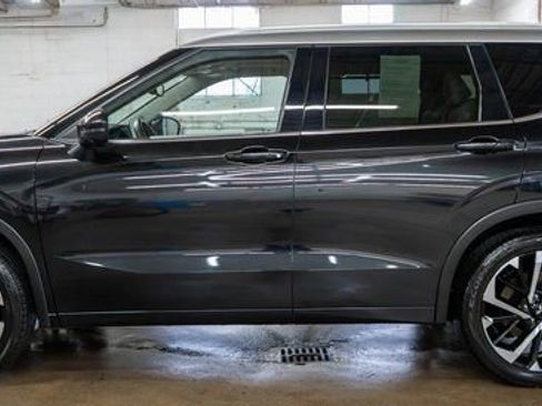 Used 2024 Mitsubishi Outlander SEL AWD/4WD image 10