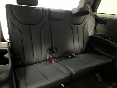 Used 2025 Hyundai Palisade SEL image 31