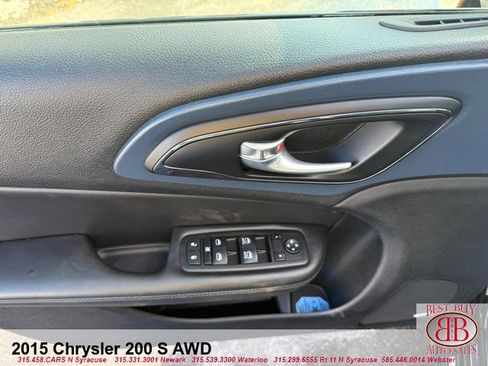 Used 2015 Chrysler 200 S w/ Navigation & Sound Group I image 9