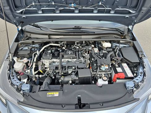 Used 2025 Toyota Corolla LE w/ Convenience Package FWD image 33