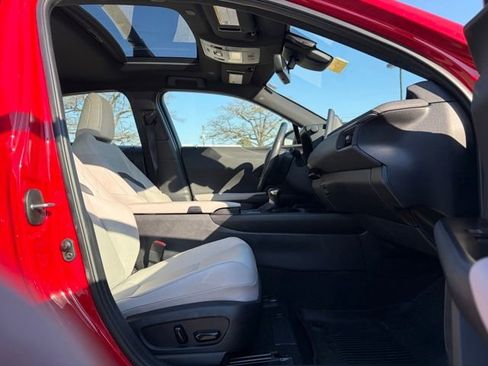 Used 2024 Lexus UX 250h F Sport image 15