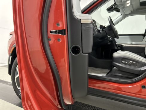 Used 2024 Rivian R1T Adventure AWD/4WD image 30