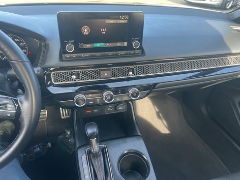 Used 2023 Honda Civic Sport image 10