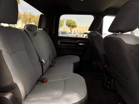 Used 2024 RAM 3500 Big Horn image 31