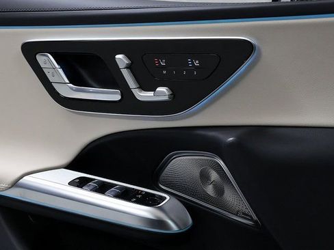 New 2026 Mercedes-Benz E 350 4MATIC Sedan image 25