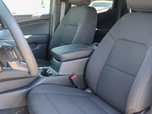 New 2026 GMC Canyon Elevation w/ Convenience Package image 9