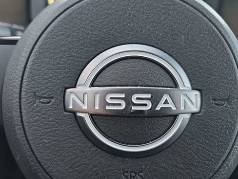 Used 2023 Nissan Rogue Platinum w/ Platinum Premium Package image 5